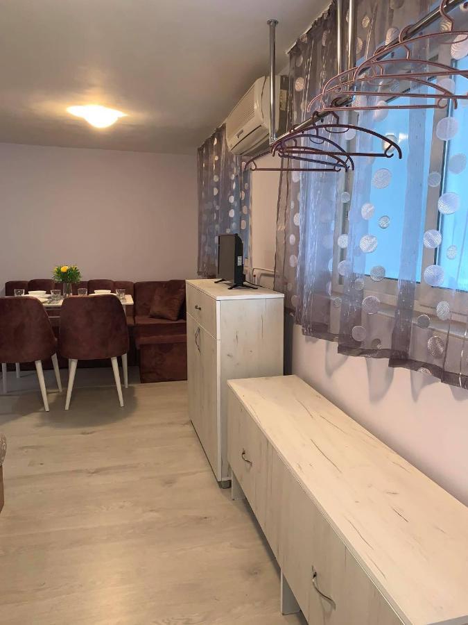 Comfy Studio Apartment By The Flower Market Varna Exterior foto